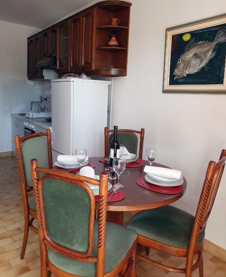 Apartment Dina 奥米什 外观 照片