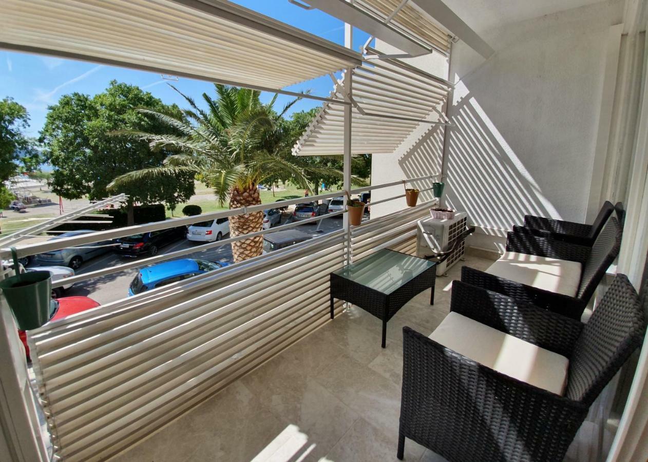Apartment Dina 奥米什 外观 照片
