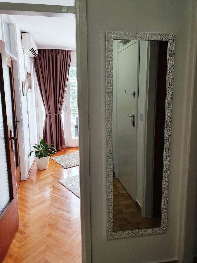 Apartment Dina 奥米什 外观 照片