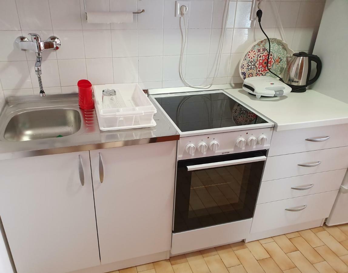 Apartment Dina 奥米什 外观 照片